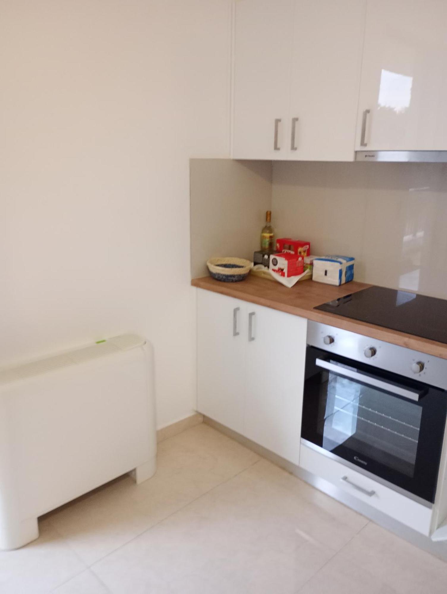 Coastal Garden Getaway Apartment Vári Ngoại thất bức ảnh